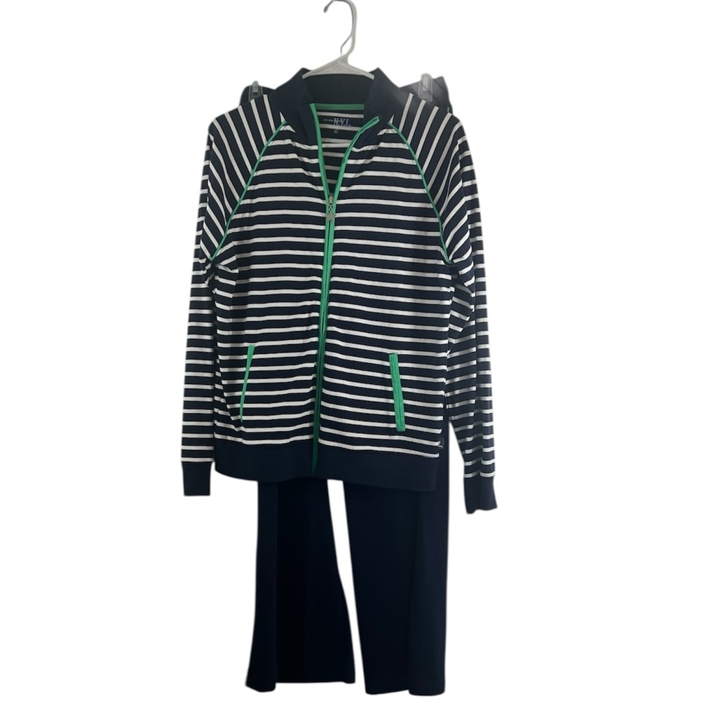 Women’s Navy Jogger Set with Green Stripe. Jacket Large and Pants Medium